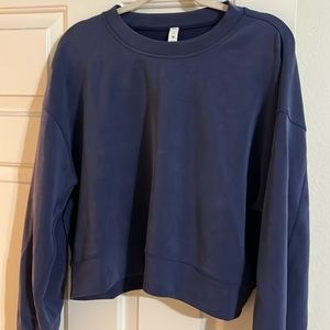 Lululemon navy sweatshirt softstreme - size 8